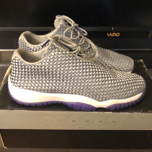 Jordan Future Size 7Y Grey Purple XI - Picture 1 of 7